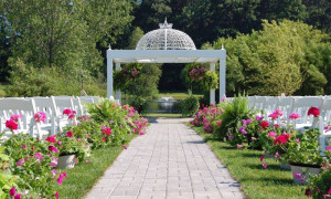 Outdoor wedding at the Apple Blossom Gardens