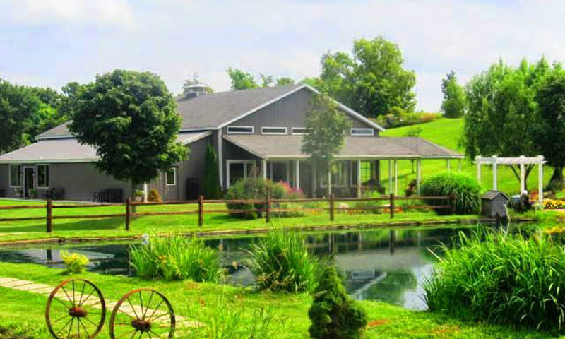 Outside view of the Barn at Monterey Valley