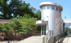 Outside view of Studio D2D
